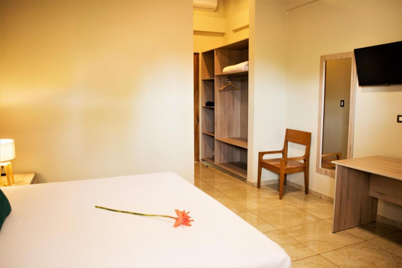 Colina De Montalva Hotel Tarapoto Buitenkant foto